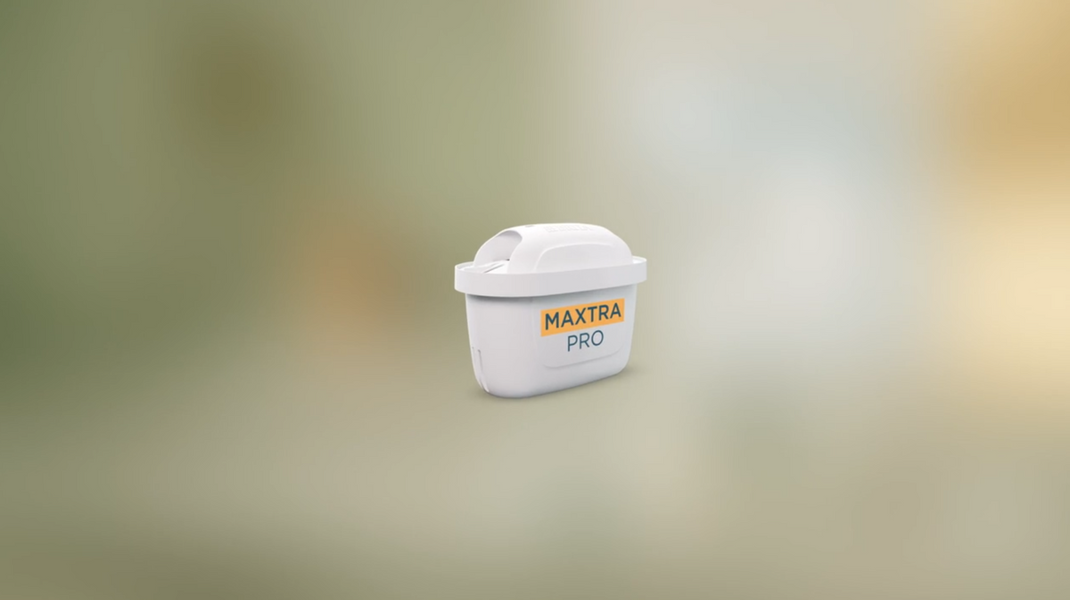 Carica video: Video animation of a MAXTRA PRO Limescale Expert Water Filter cartridge, which shows the single filter stages inside the cartridge.
